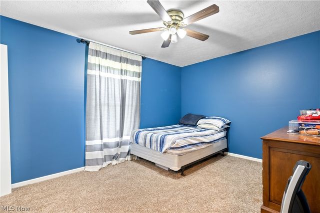 408 Center Road, New Franklin, OH 44319