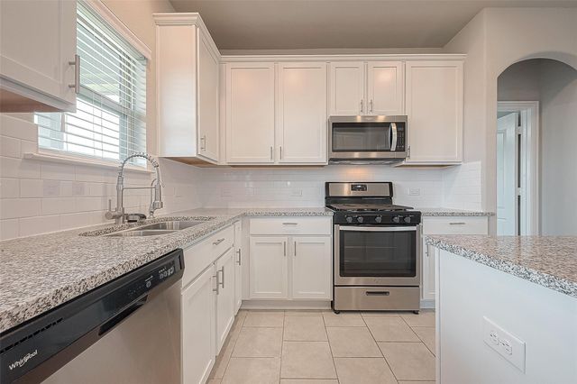 7446 French Quarter Court, Fulshear, TX 77441