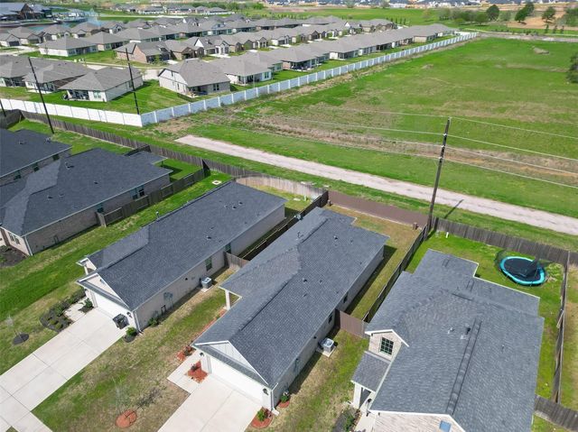 7446 French Quarter Court, Fulshear, TX 77441