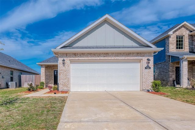 7446 French Quarter Court, Fulshear, TX 77441