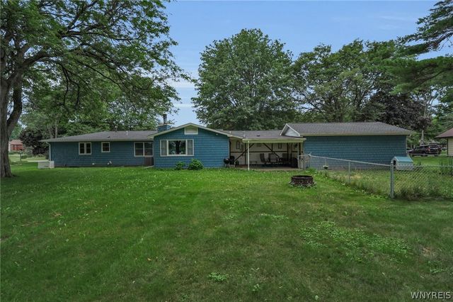 1073 Lyndale Lane, Marilla, NY 14059