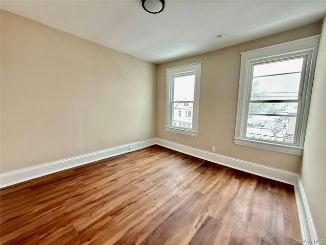55 Ramsey Avenue 3rd Floor, Yonkers, NY 10701