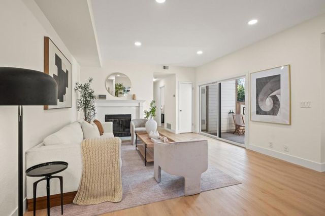 1302 Fairway Entrance Drive, San Jose, CA 95131