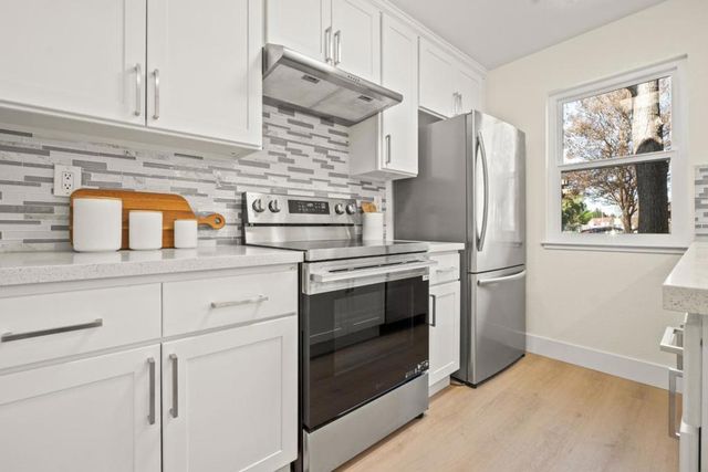 1302 Fairway Entrance Drive, San Jose, CA 95131