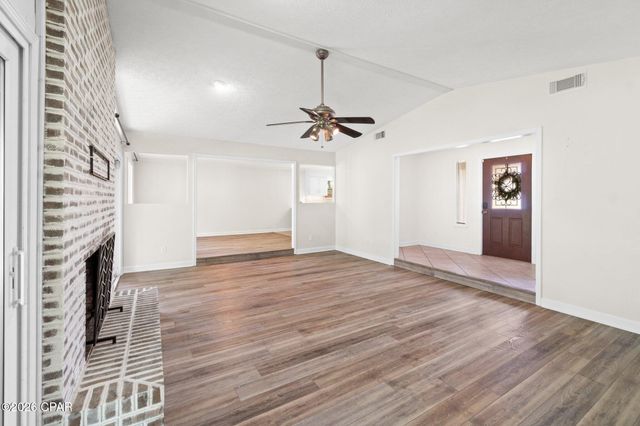 136 Derby Woods Drive, Lynn Haven, FL 32444