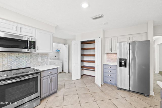 136 Derby Woods Drive, Lynn Haven, FL 32444