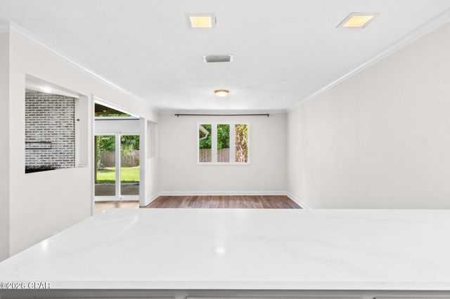 136 Derby Woods Drive, Lynn Haven, FL 32444