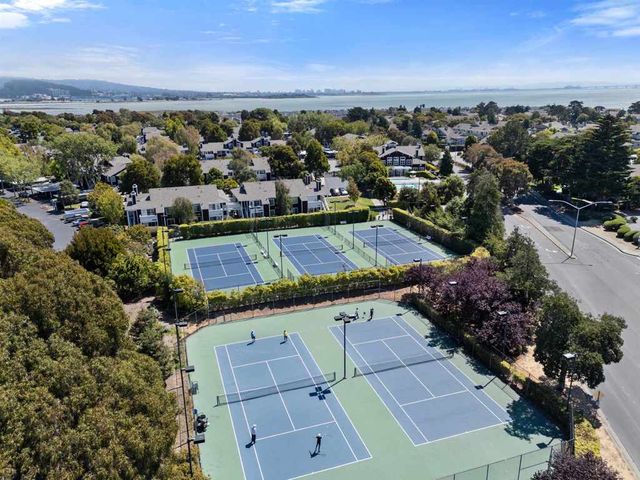 166 Bayside Ct, Richmond, CA 94804