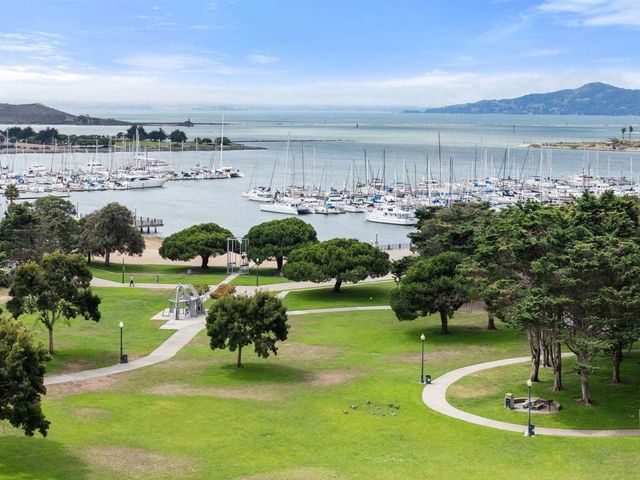 166 Bayside Ct, Richmond, CA 94804