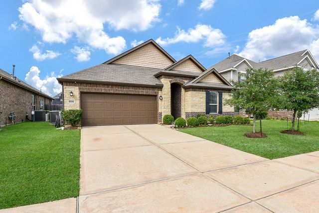 22246 Wave Hill Lane, Richmond, TX 77469