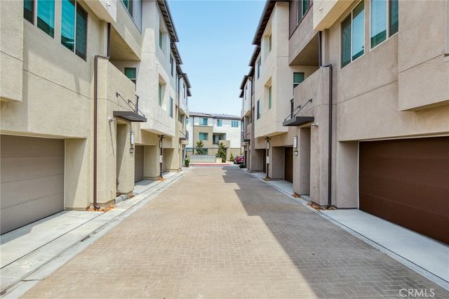 1560 TOPEKA 7, Placentia, CA 92870