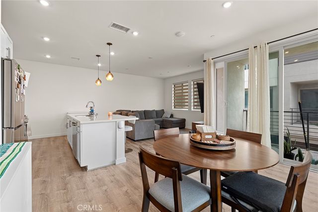 1560 TOPEKA 7, Placentia, CA 92870