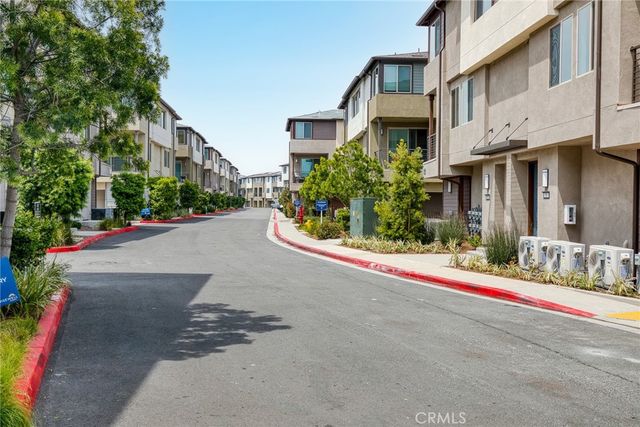1560 TOPEKA 7, Placentia, CA 92870