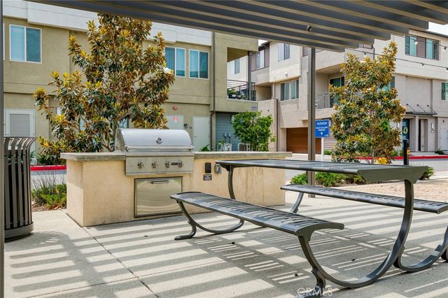 1560 TOPEKA 7, Placentia, CA 92870
