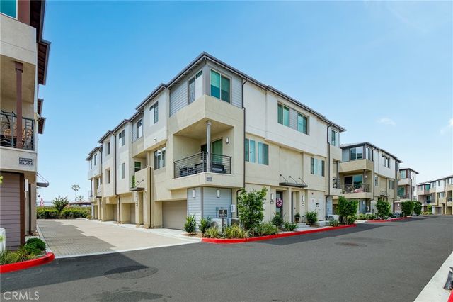 1560 TOPEKA 7, Placentia, CA 92870