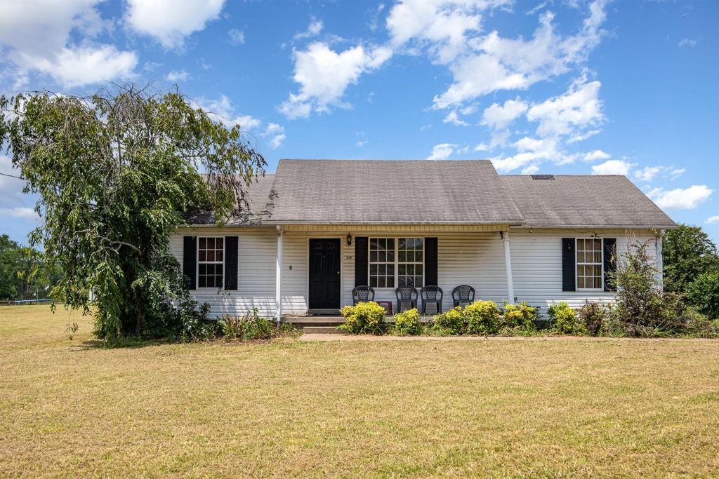 1064 Frank Martin Rd, Shelbyville, TN 37160