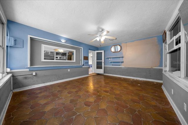 82 S JEFFERY STREET, Beverly Hills, FL 34465