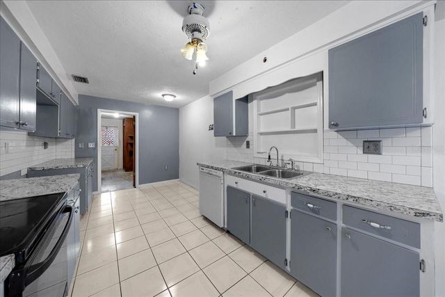 82 S JEFFERY STREET, Beverly Hills, FL 34465