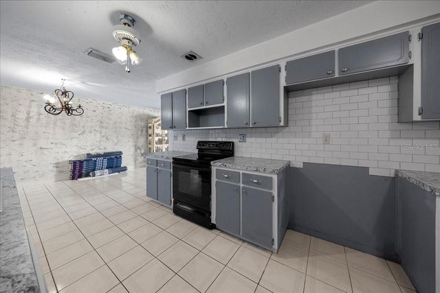 82 S JEFFERY STREET, Beverly Hills, FL 34465