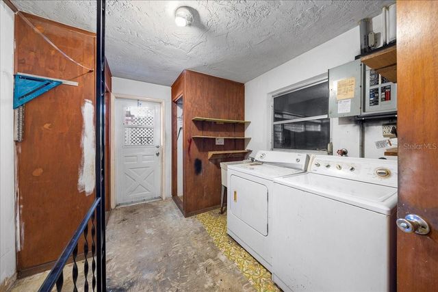 82 S JEFFERY STREET, Beverly Hills, FL 34465