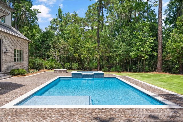 1333 Pikes Bluff Road, St Simons Island, GA 31522