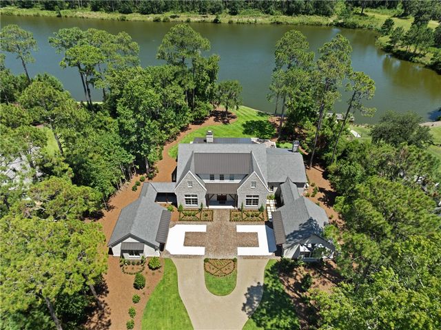 1333 Pikes Bluff Road, St Simons Island, GA 31522