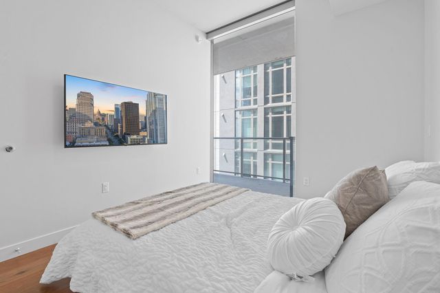 44 East Ave 1802, Austin, TX 78701
