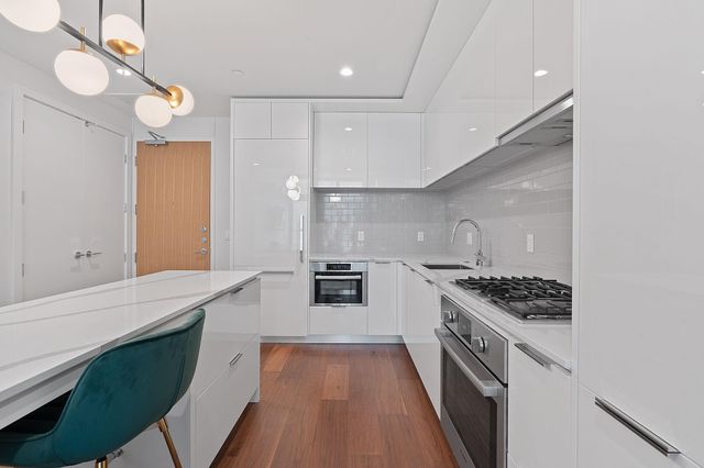 44 East Ave 1802, Austin, TX 78701
