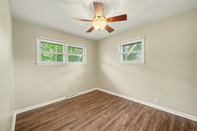 2059 Norton St., Salina, KS 67401