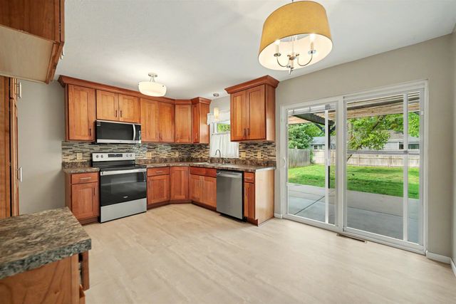 2059 Norton St., Salina, KS 67401