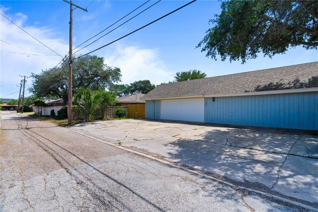 5426 Chevy Chase Drive, Corpus Christi, TX 78412