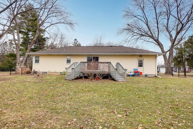 W379N5787 Meadowview ROAD, Oconomowoc, WI 53066