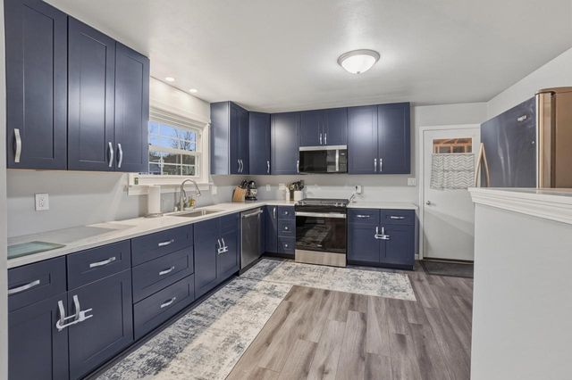 W379N5787 Meadowview ROAD, Oconomowoc, WI 53066