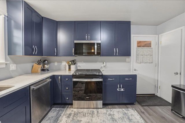 W379N5787 Meadowview ROAD, Oconomowoc, WI 53066