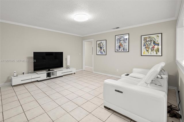 9812 SW 74 Avenue, Ocala, FL 34476