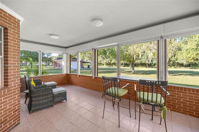 9812 SW 74 Avenue, Ocala, FL 34476