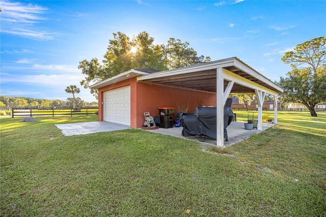 9812 SW 74 Avenue, Ocala, FL 34476