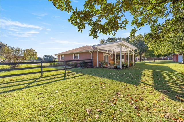 9812 SW 74 Avenue, Ocala, FL 34476
