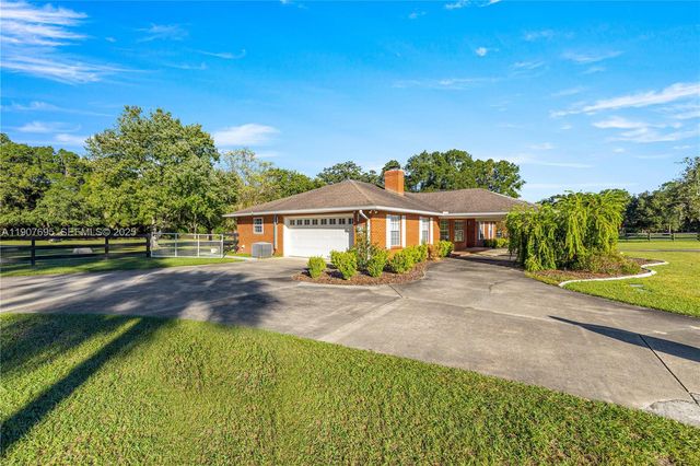 9812 SW 74 Avenue, Ocala, FL 34476