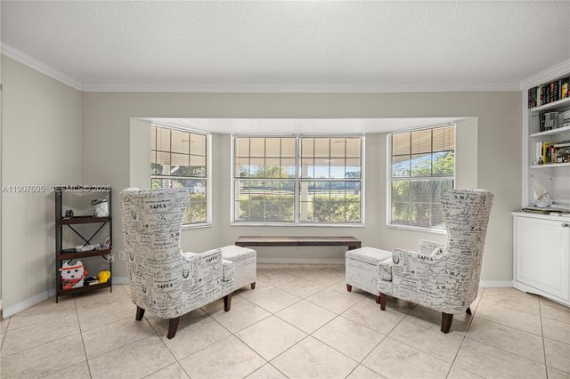 9812 SW 74 Avenue, Ocala, FL 34476