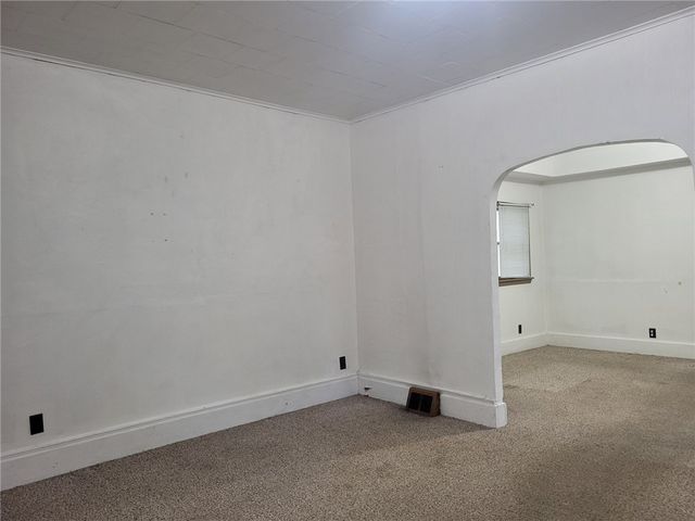 313 2nd St, Derry Boro, PA 15627