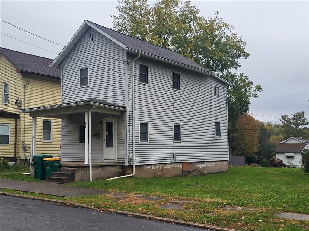 313 2nd St, Derry Boro, PA 15627