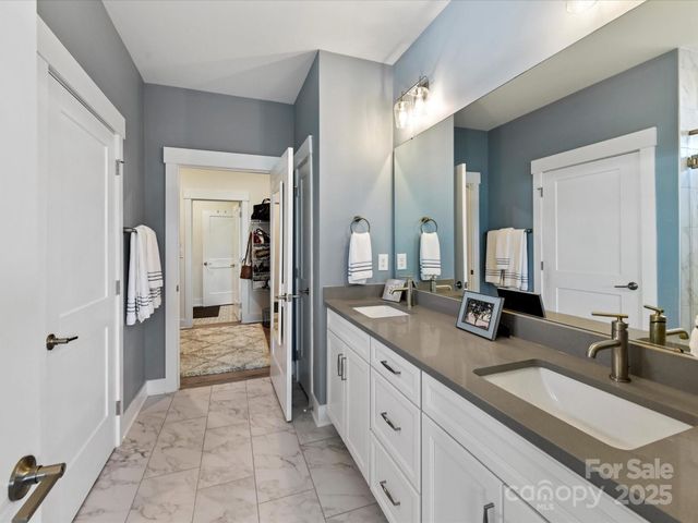 109 N Dunlavin Way, Mooresville, NC 28115