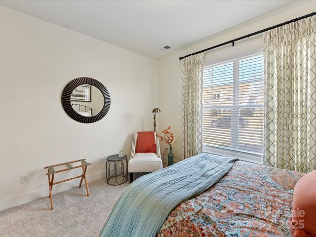 109 N Dunlavin Way, Mooresville, NC 28115