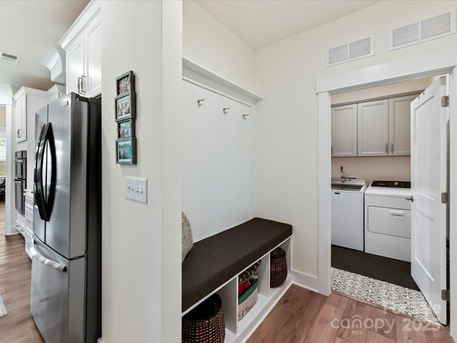 109 N Dunlavin Way, Mooresville, NC 28115