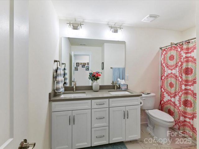 109 N Dunlavin Way, Mooresville, NC 28115