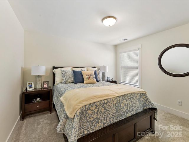 109 N Dunlavin Way, Mooresville, NC 28115