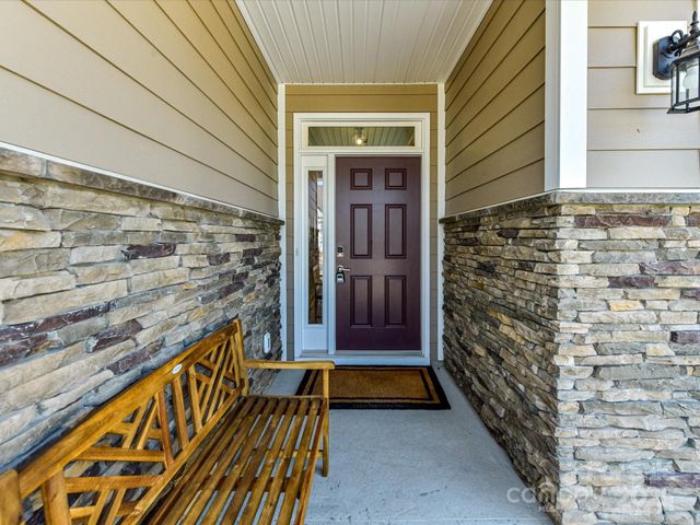 109 N Dunlavin Way, Mooresville, NC 28115