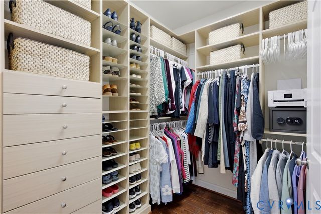 1341 Hounslow Dr, Goochland, VA 23103