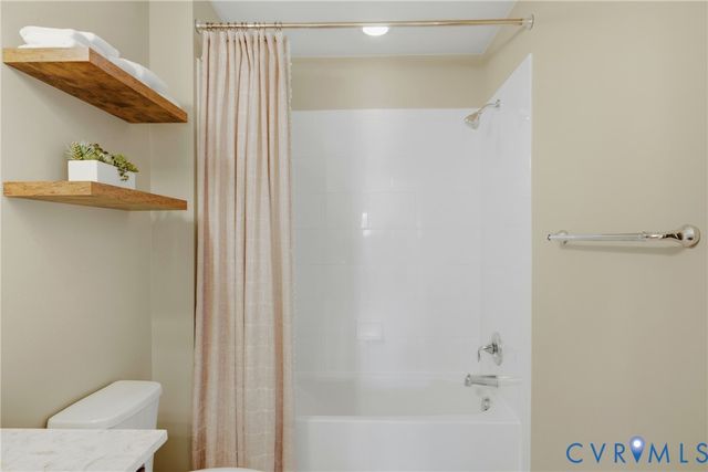 1341 Hounslow Dr, Goochland, VA 23103